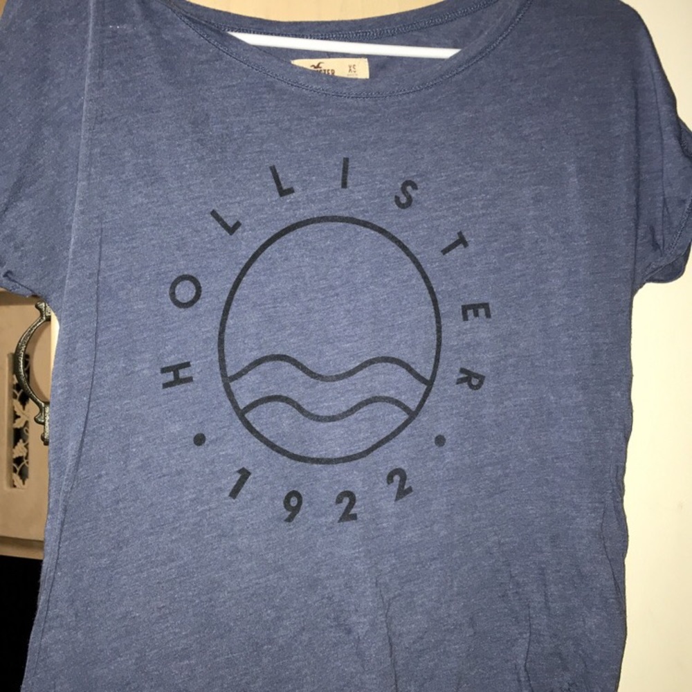 Hollister Women’s Shirt